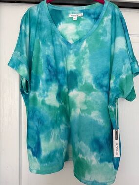Brand New Chico's Women's Teal and Blue Tie-Dye V-Neck Top